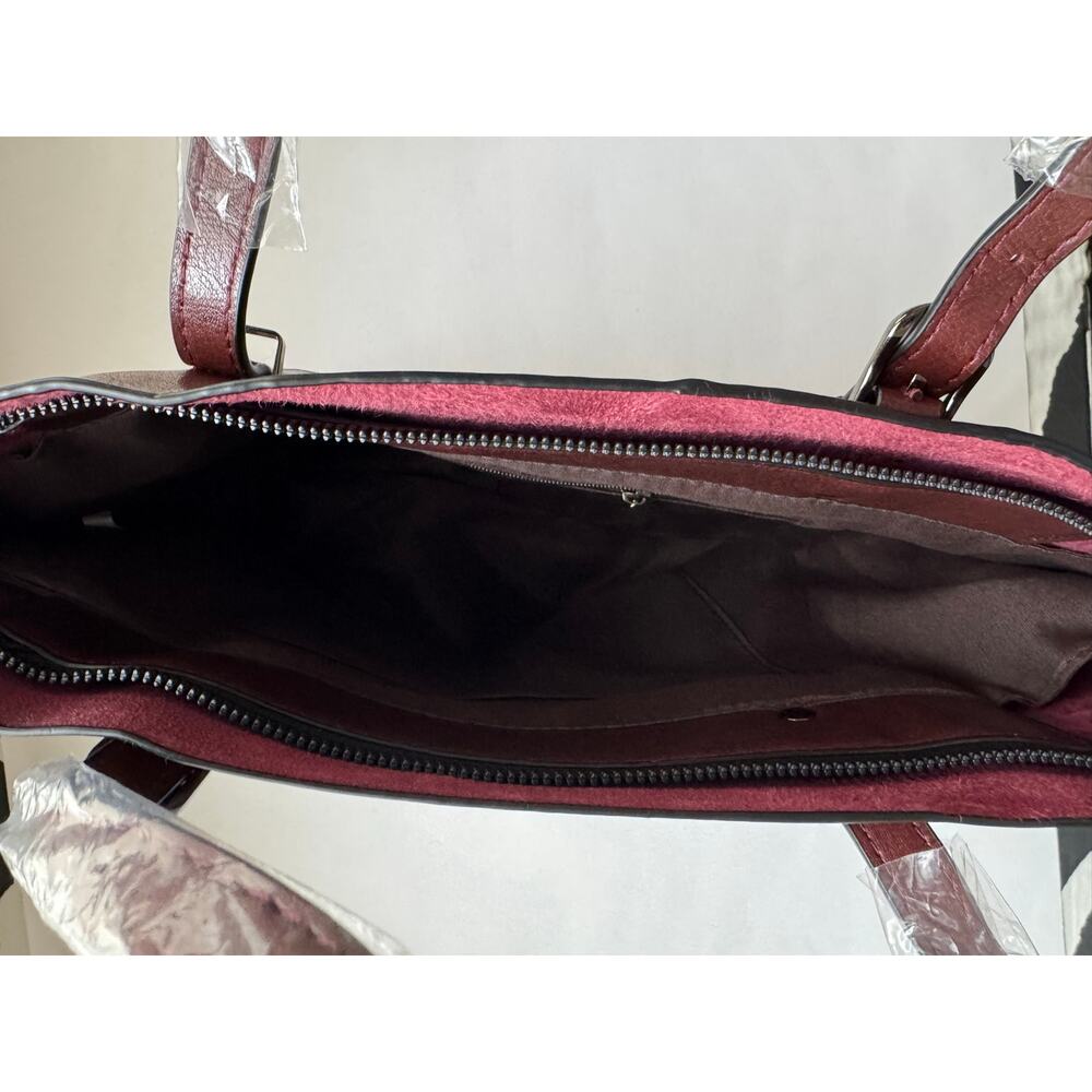 NWOT Faux Leather Tote with Removable Long Strap in Wine - Picture 7 of 8